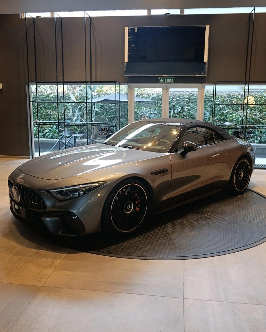 Mercedes-Benz SL63 AMG